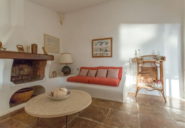 Appartamento a Sperlonga - Palazzo storico indipendente con terrazza sul mare Appartamento a Sperlonga - Palazzo storico indipendente con terrazza sul mare