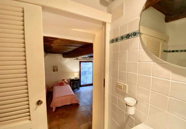 Appartamento a Sperlonga - Palazzo storico indipendente con terrazza sul mare Appartamento a Sperlonga - Palazzo storico indipendente con terrazza sul mare