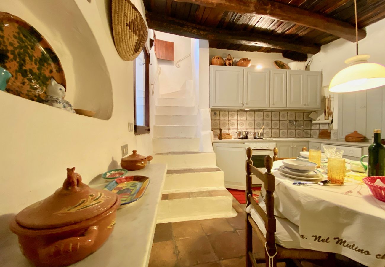 Appartamento a Sperlonga - Palazzo storico indipendente con terrazza sul mare Appartamento a Sperlonga - Palazzo storico indipendente con terrazza sul mare
