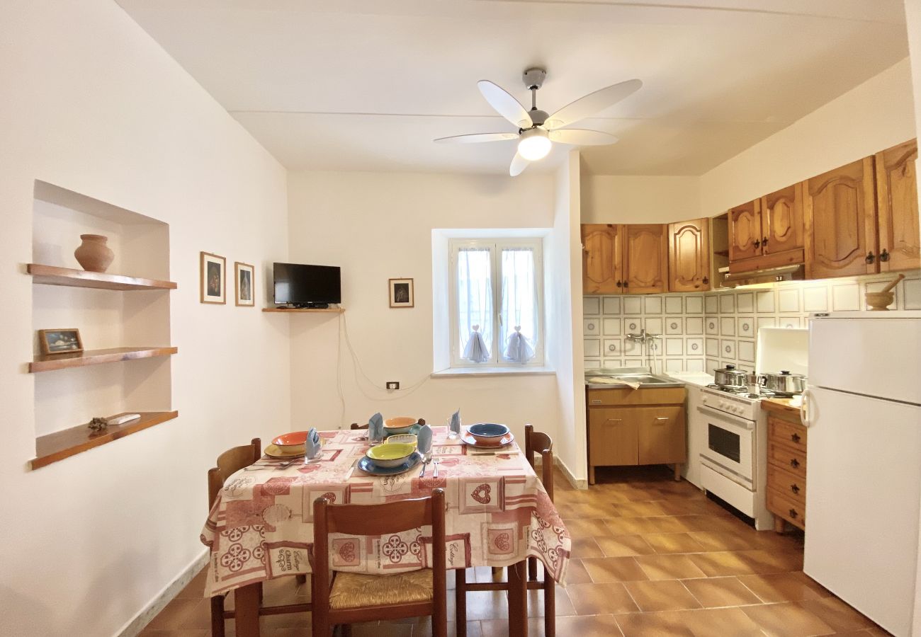 Appartamento a Sperlonga - Holidaycasa Isabel - In pieno centro storico