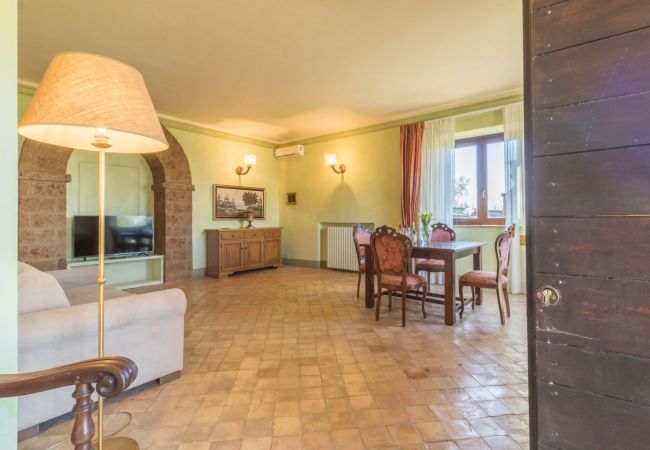 Appartamento a Bolsena - Il Casale del Sughereto - appartamento in villa da sogno con piscina Appartamento a Bolsena - Il Casale del Sughereto - appartamento in villa da sogno con piscina