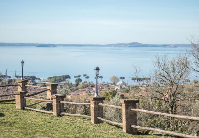 Appartamento a Bolsena - Il Casale del Sughereto - appartamento in villa da sogno con piscina Appartamento a Bolsena - Il Casale del Sughereto - appartamento in villa da sogno con piscina