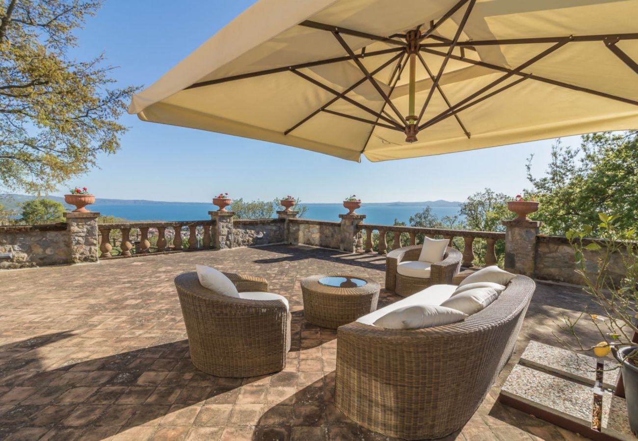 Appartamento a Bolsena - Il Casale del Sughereto - appartamento in villa da sogno con piscina Appartamento a Bolsena - Il Casale del Sughereto - appartamento in villa da sogno con piscina