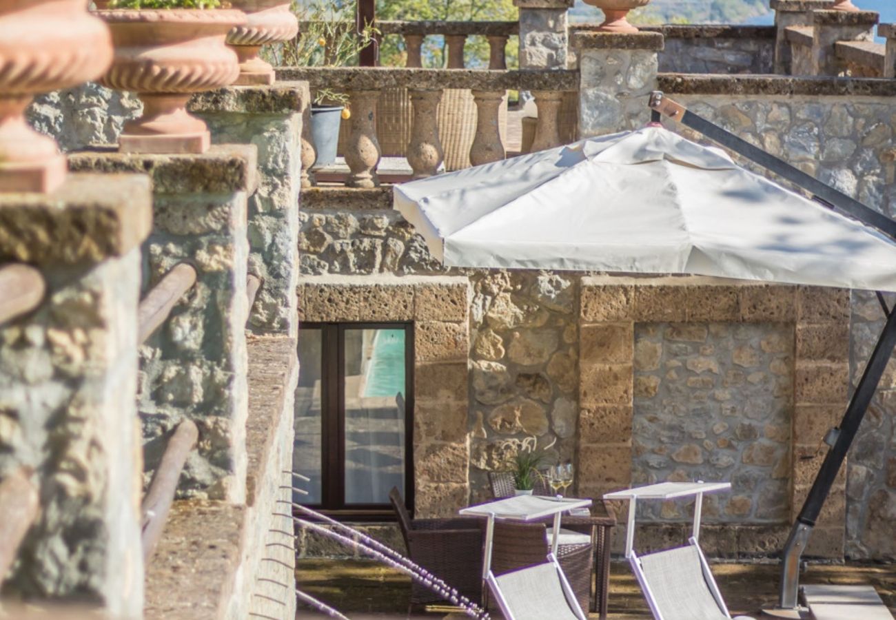 Appartamento a Bolsena - Il Casale del Sughereto - appartamento in villa da sogno con piscina Appartamento a Bolsena - Il Casale del Sughereto - appartamento in villa da sogno con piscina