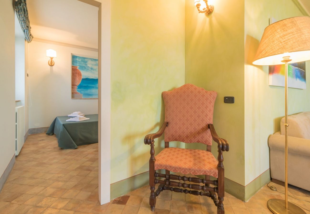 Appartamento a Bolsena - Il Casale del Sughereto - appartamento in villa da sogno con piscina Appartamento a Bolsena - Il Casale del Sughereto - appartamento in villa da sogno con piscina