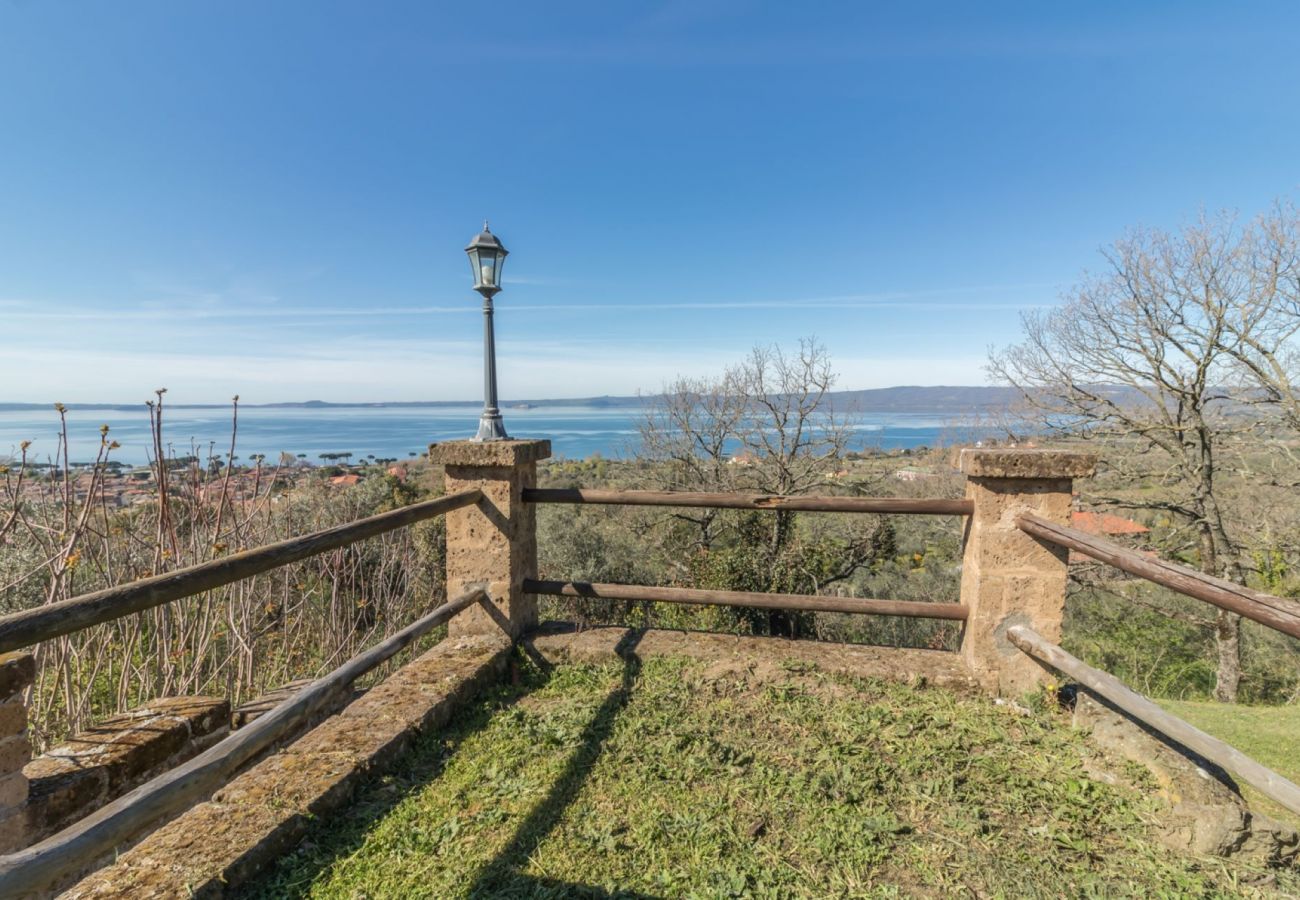 Appartamento a Bolsena - Il Casale del Sughereto - appartamento in villa da sogno con piscina Appartamento a Bolsena - Il Casale del Sughereto - appartamento in villa da sogno con piscina