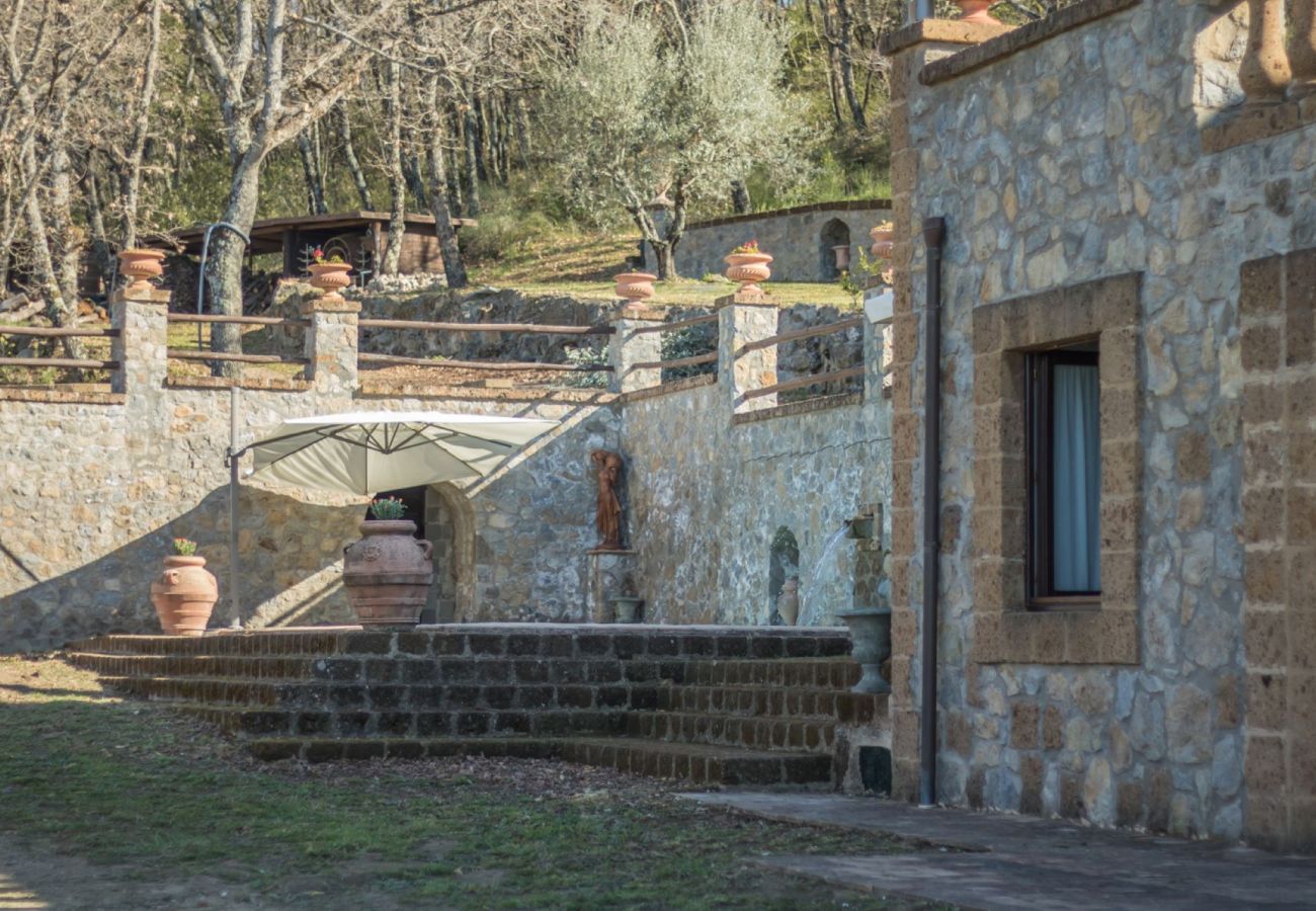 Appartamento a Bolsena - Il Casale del Sughereto - appartamento in villa da sogno con piscina Appartamento a Bolsena - Il Casale del Sughereto - appartamento in villa da sogno con piscina