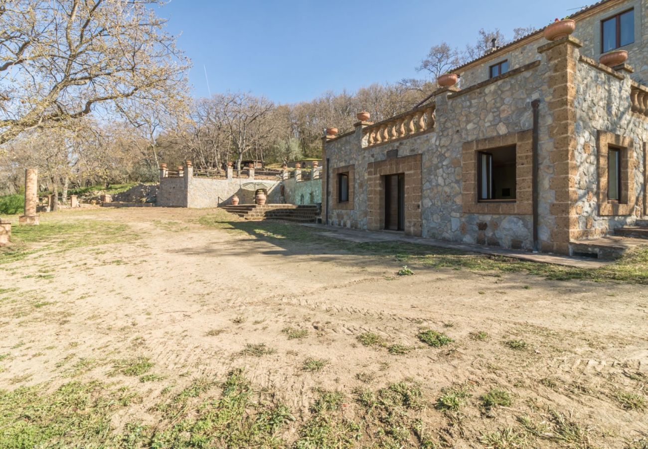 Appartamento a Bolsena - Il Casale del Sughereto - appartamento in villa da sogno con piscina Appartamento a Bolsena - Il Casale del Sughereto - appartamento in villa da sogno con piscina