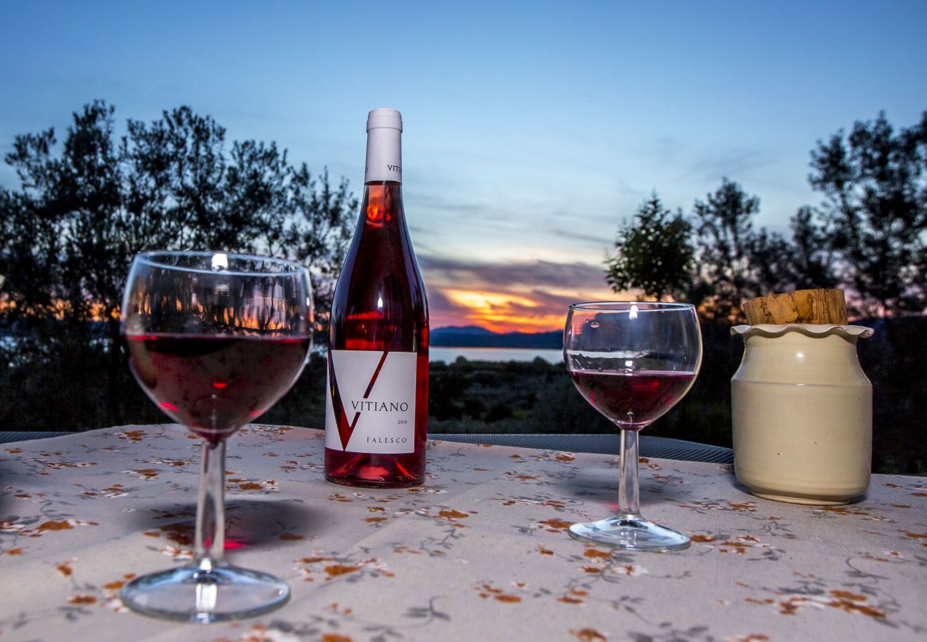 Appartamento a Bolsena - Parco di Canuleio - Casa Verde Appartamento a Bolsena - Parco di Canuleio - Casa Verde