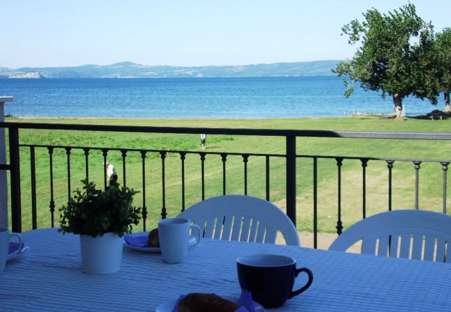  in Bolsena - Thesan - FeWo direkt am See mit Privatstrand!!