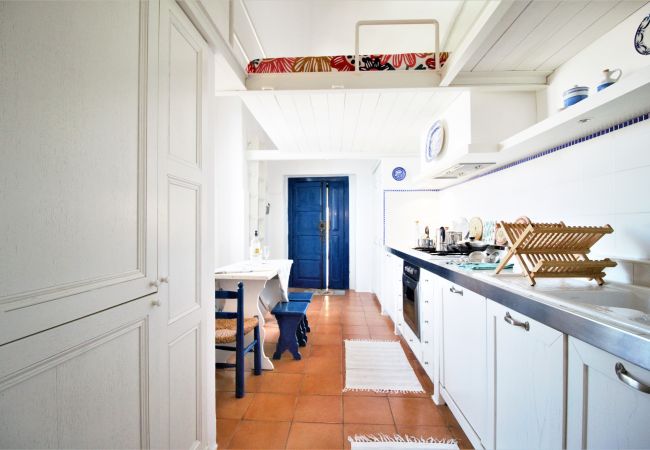 Ferienwohnung in Sperlonga -  Panorama-Drei-Zimmer-Apartment im historischen Zentrum Ferienwohnung in Sperlonga -  Panorama-Drei-Zimmer-Apartment im historischen Zentrum