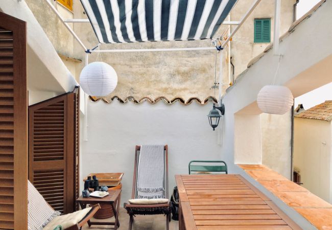 Ferienwohnung in Sperlonga - Unabhängiges historisches Gebäude mit Terrasse mit Meerblick Ferienwohnung in Sperlonga - Unabhängiges historisches Gebäude mit Terrasse mit Meerblick