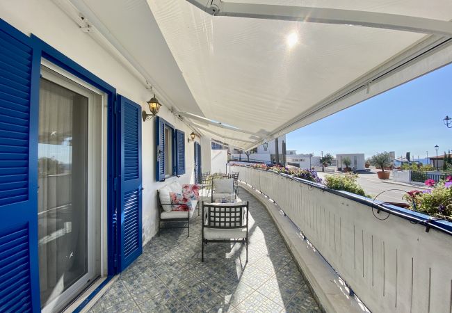 Ferienwohnung in Sperlonga - Haus mit Terrasse mit Blick auf das Meer und Parkplatz Ferienwohnung in Sperlonga - Haus mit Terrasse mit Blick auf das Meer und Parkplatz