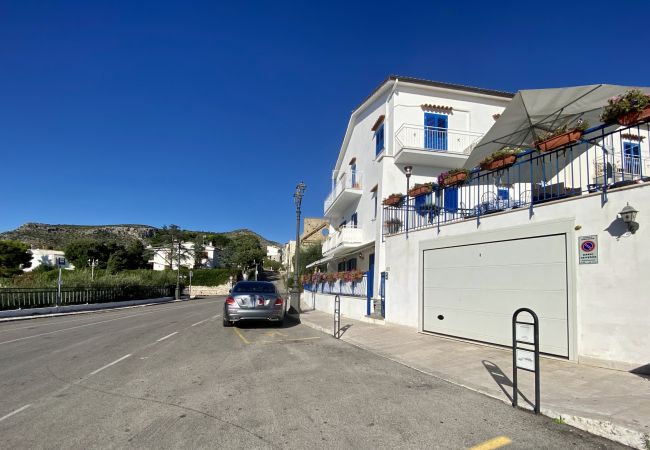 Ferienwohnung in Sperlonga - Haus mit Terrasse mit Blick auf das Meer und Parkplatz Ferienwohnung in Sperlonga - Haus mit Terrasse mit Blick auf das Meer und Parkplatz