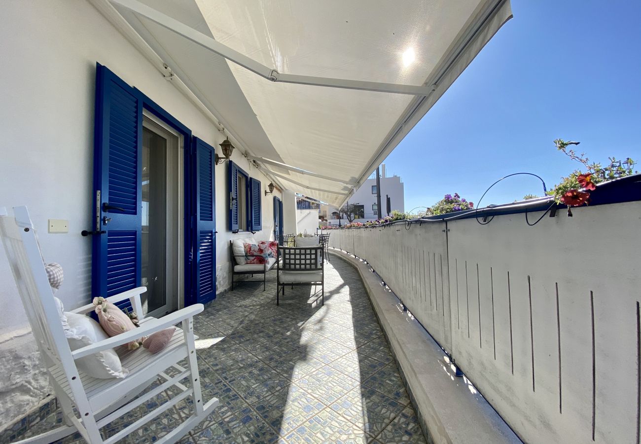 Ferienwohnung in Sperlonga - Haus mit Terrasse mit Blick auf das Meer und Parkplatz Ferienwohnung in Sperlonga - Haus mit Terrasse mit Blick auf das Meer und Parkplatz