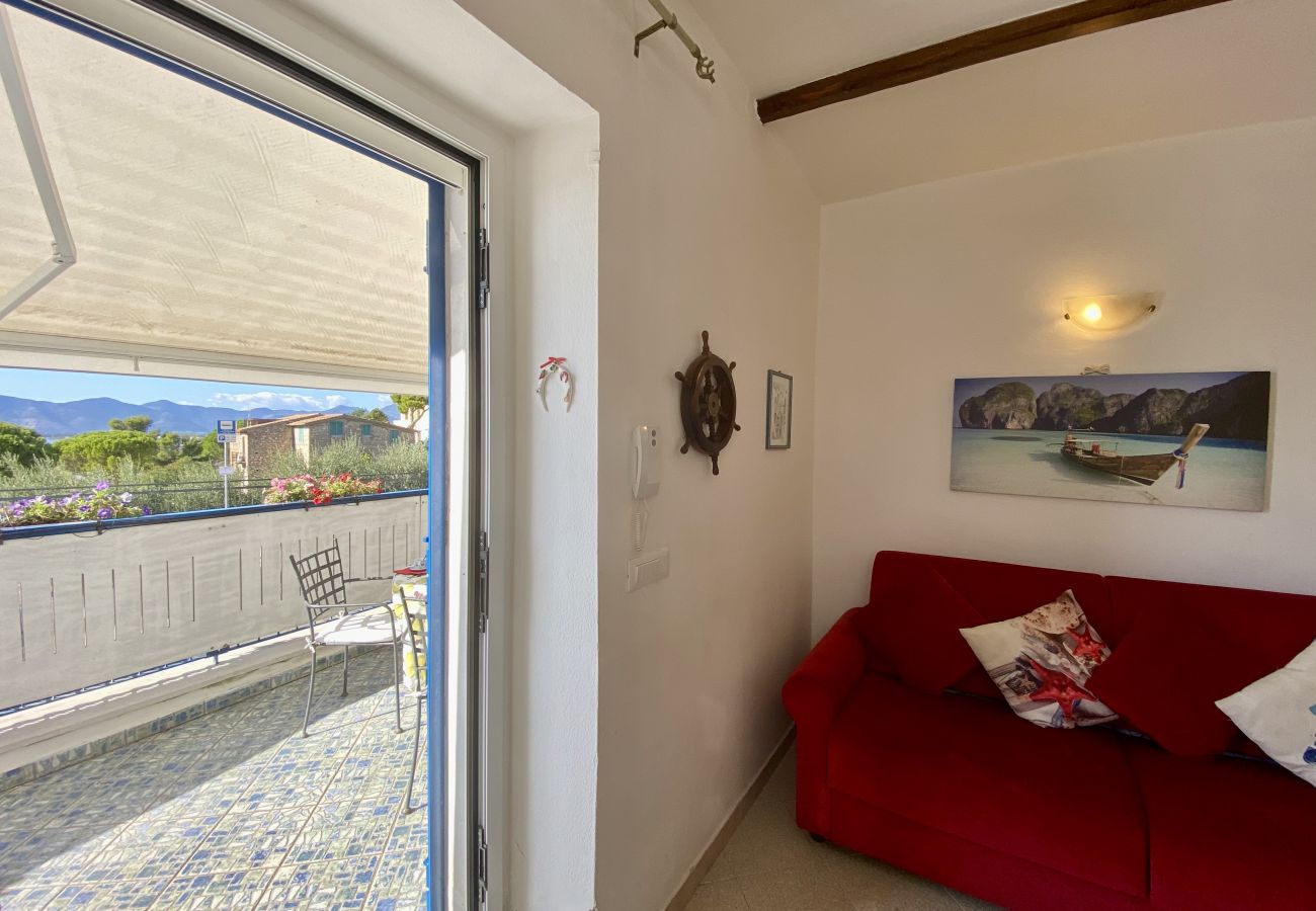 Ferienwohnung in Sperlonga - Haus mit Terrasse mit Blick auf das Meer und Parkplatz Ferienwohnung in Sperlonga - Haus mit Terrasse mit Blick auf das Meer und Parkplatz