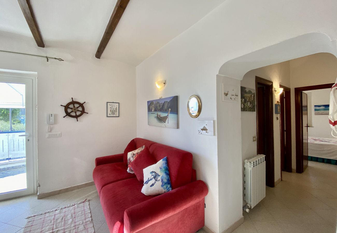 Ferienwohnung in Sperlonga - Haus mit Terrasse mit Blick auf das Meer und Parkplatz Ferienwohnung in Sperlonga - Haus mit Terrasse mit Blick auf das Meer und Parkplatz