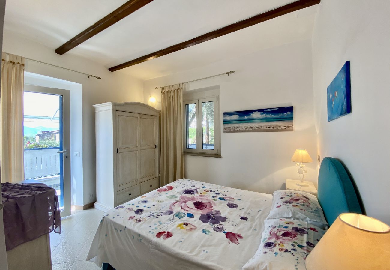 Ferienwohnung in Sperlonga - Haus mit Terrasse mit Blick auf das Meer und Parkplatz Ferienwohnung in Sperlonga - Haus mit Terrasse mit Blick auf das Meer und Parkplatz