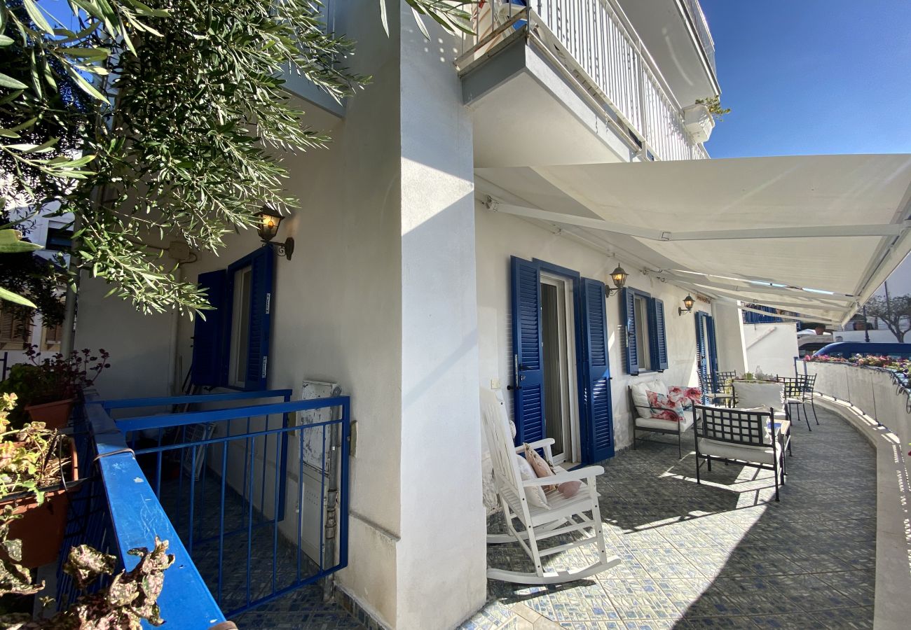Ferienwohnung in Sperlonga - Haus mit Terrasse mit Blick auf das Meer und Parkplatz Ferienwohnung in Sperlonga - Haus mit Terrasse mit Blick auf das Meer und Parkplatz
