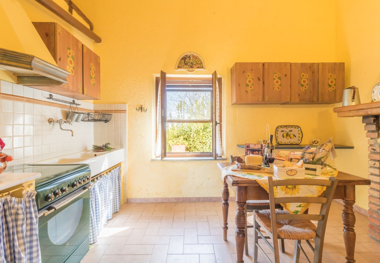 Ferienwohnung in Viterbo - Agriturismo Tenuta Serpepe - Girasole