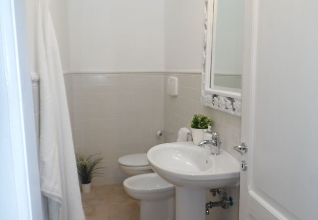 bathroom of the country house Vallalta by Lake Bolsena bathroom of the country house Vallalta by Lake Bolsena