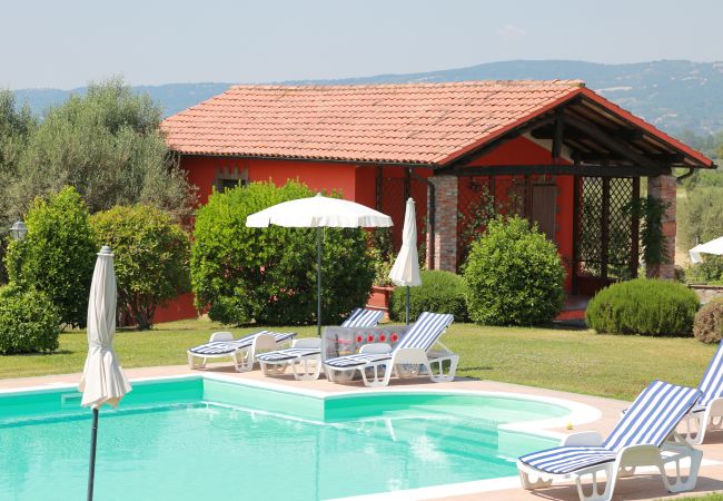  in Bolsena - Casa Fenile - Holiday house with view on the Pool and beach