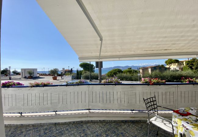 Apartment in Sperlonga - Casa with terrace overlooking the sea and parking space Apartment in Sperlonga - Casa with terrace overlooking the sea and parking space