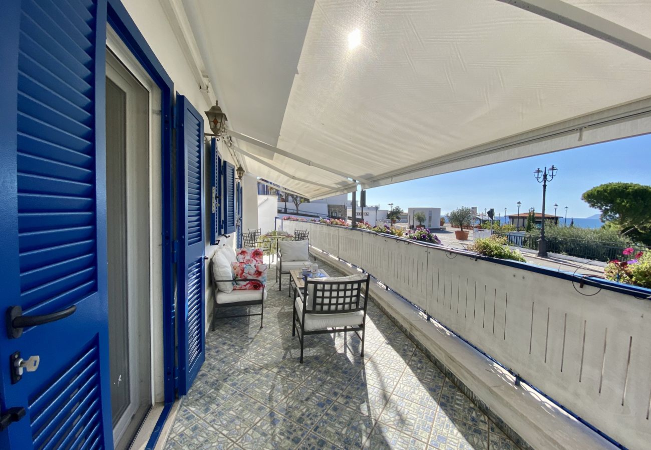 Apartment in Sperlonga - Casa with terrace overlooking the sea and parking space Apartment in Sperlonga - Casa with terrace overlooking the sea and parking space