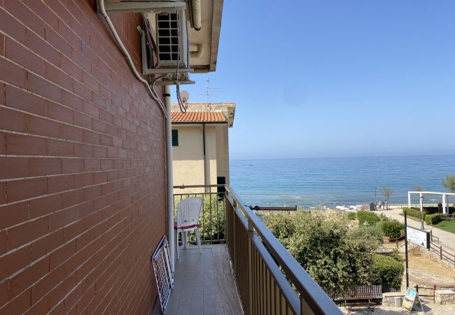 Apartment in Sperlonga - Seaside apartment with sea view Apartment in Sperlonga - Seaside apartment with sea view