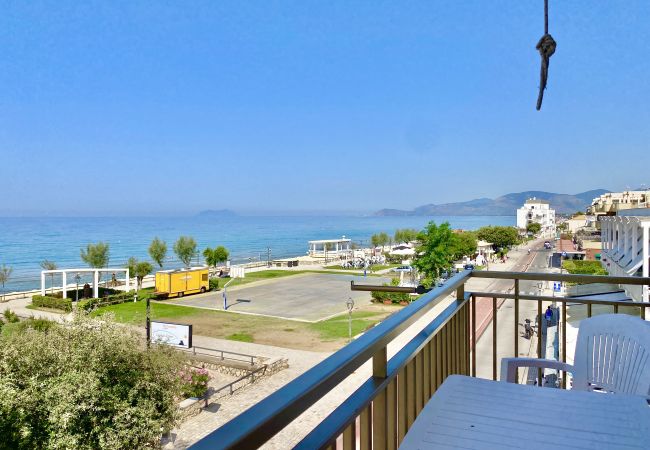Apartment in Sperlonga - Seaside apartment with sea view Apartment in Sperlonga - Seaside apartment with sea view