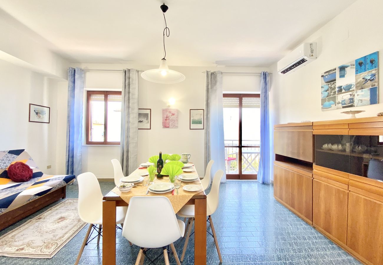 Apartment in Sperlonga - Seaside apartment with sea view Apartment in Sperlonga - Seaside apartment with sea view