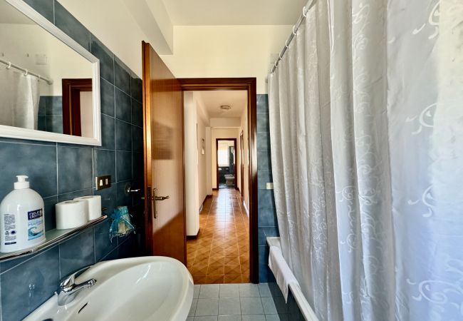 Apartment in Sperlonga - Bright apartment a stone's throw from the sea Apartment in Sperlonga - Bright apartment a stone's throw from the sea