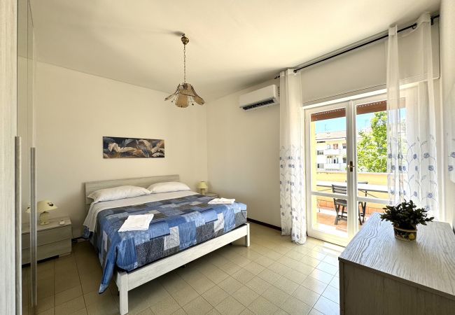 Apartment in Sperlonga - Bright apartment a stone's throw from the sea Apartment in Sperlonga - Bright apartment a stone's throw from the sea