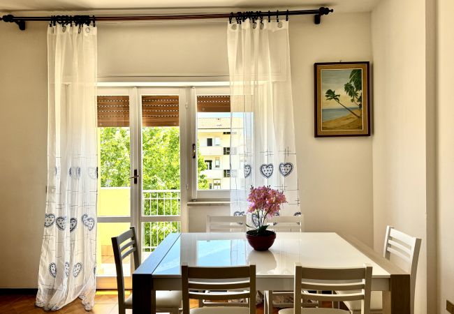 Apartment in Sperlonga - Bright apartment a stone's throw from the sea Apartment in Sperlonga - Bright apartment a stone's throw from the sea