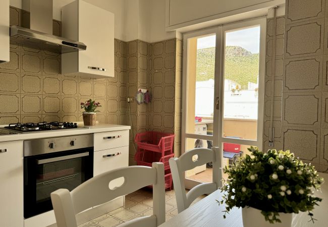Apartment in Sperlonga - Bright apartment a stone's throw from the sea Apartment in Sperlonga - Bright apartment a stone's throw from the sea