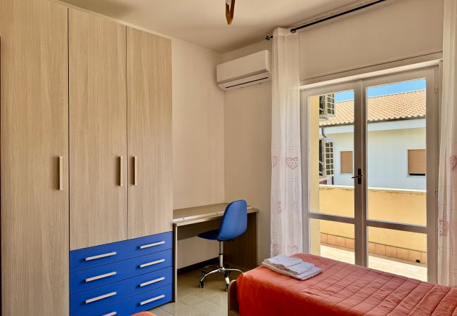 Apartment in Sperlonga - Bright apartment a stone's throw from the sea Apartment in Sperlonga - Bright apartment a stone's throw from the sea
