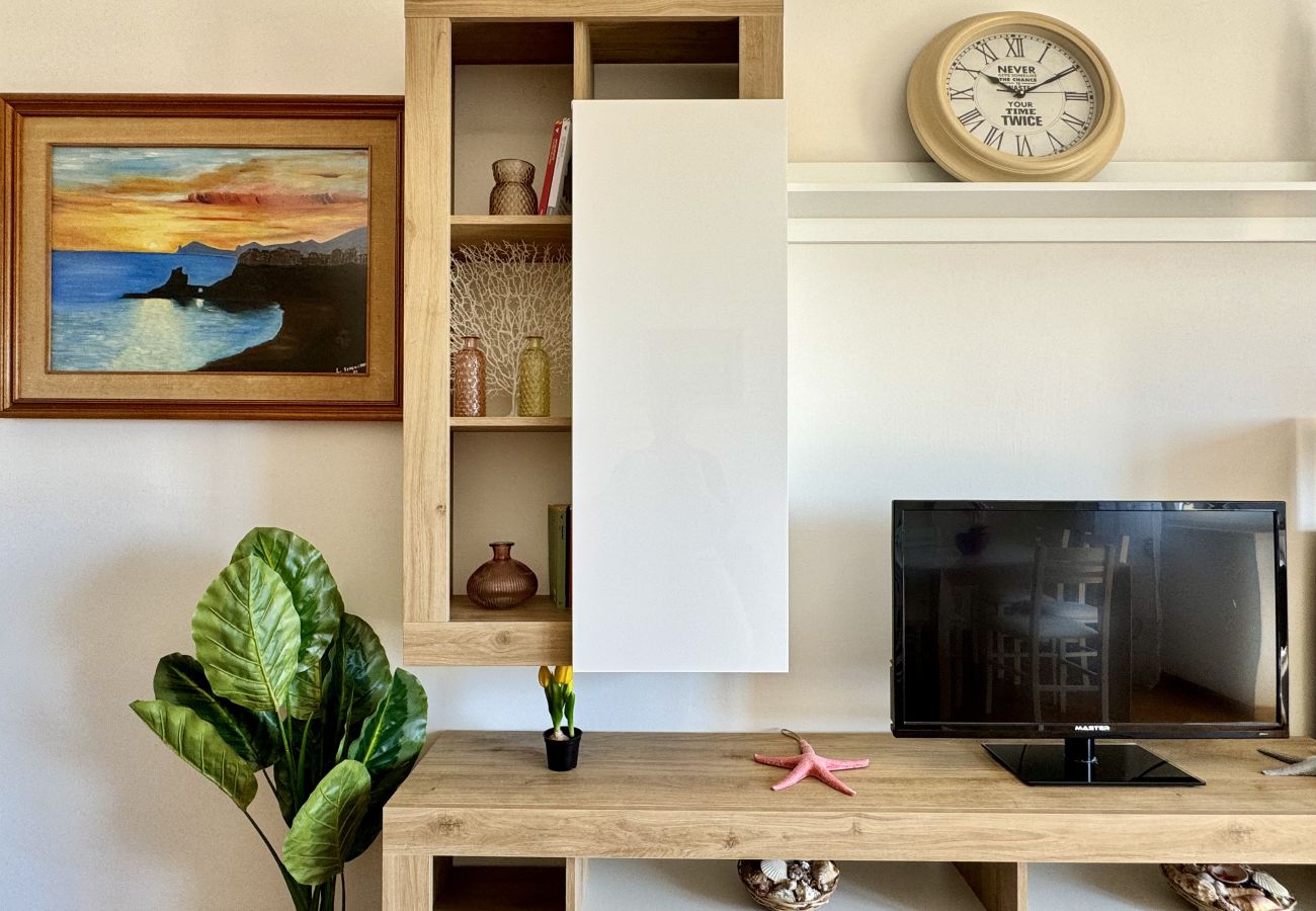 Apartment in Sperlonga - Bright apartment a stone's throw from the sea Apartment in Sperlonga - Bright apartment a stone's throw from the sea