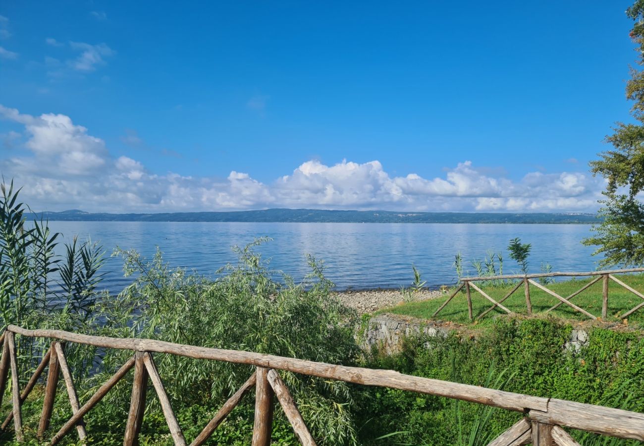 Apartment in Bolsena - Appartamento Via Gelsi