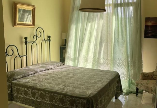 Rent by room in Bolsena - Lo Studio Di Gabriella