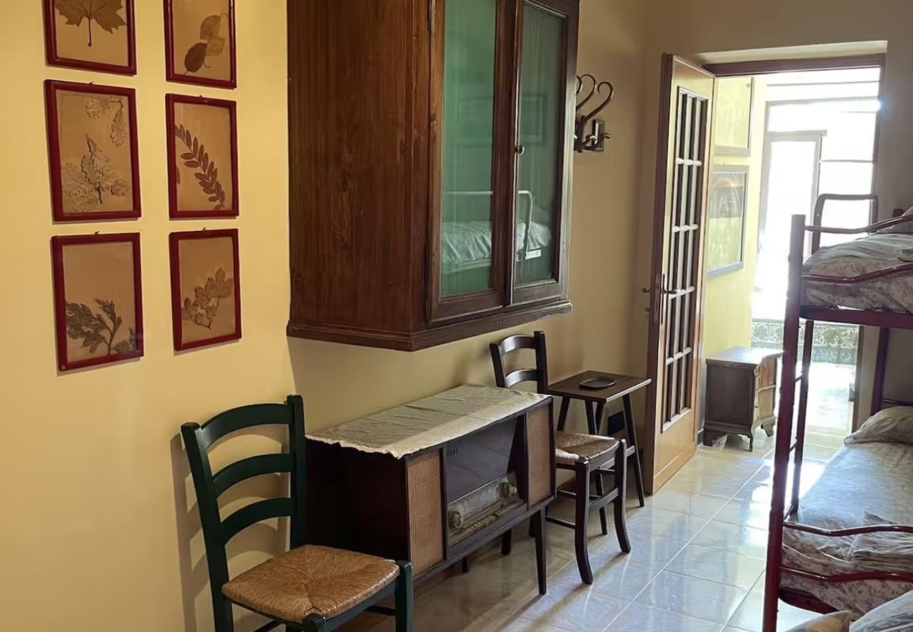 Rent by room in Bolsena - Lo Studio Di Gabriella