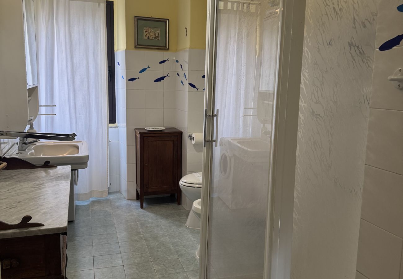Apartment in Bolsena - The Garden Of History